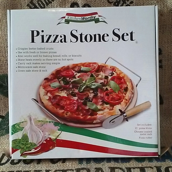Kitchen Worthy Kitchen Nib 3 Pc Pizza Stone Set Poshmark